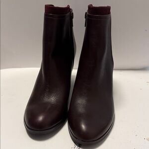 GIANI BERNINI size 10 medium memory foam anklet booties ox blood dark red